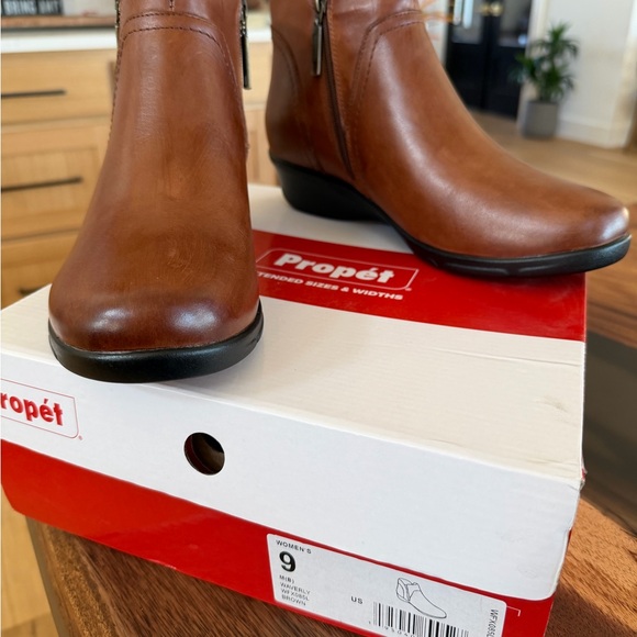 NITB-Propet Women's Tan Ankle Booties Size 9 - Picture 3 of 9